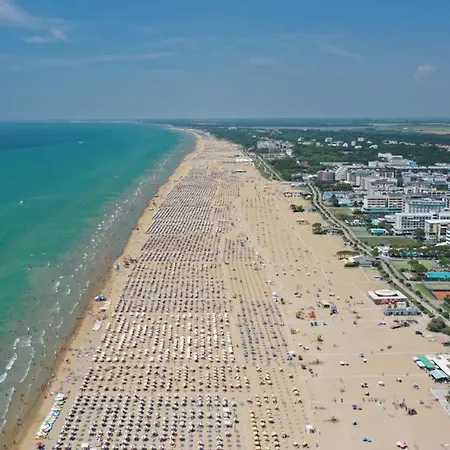 Modern Comfort In Centre * Bibione