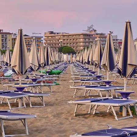 Modern Comfort In Centre Bibione